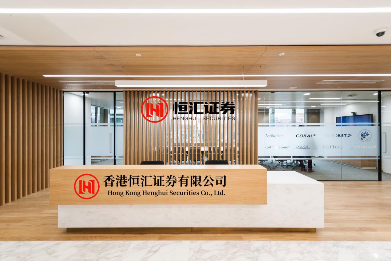 乐众盈 王曼昱首战成功，击败朱雨玲赢得澳门冠军赛开门红！